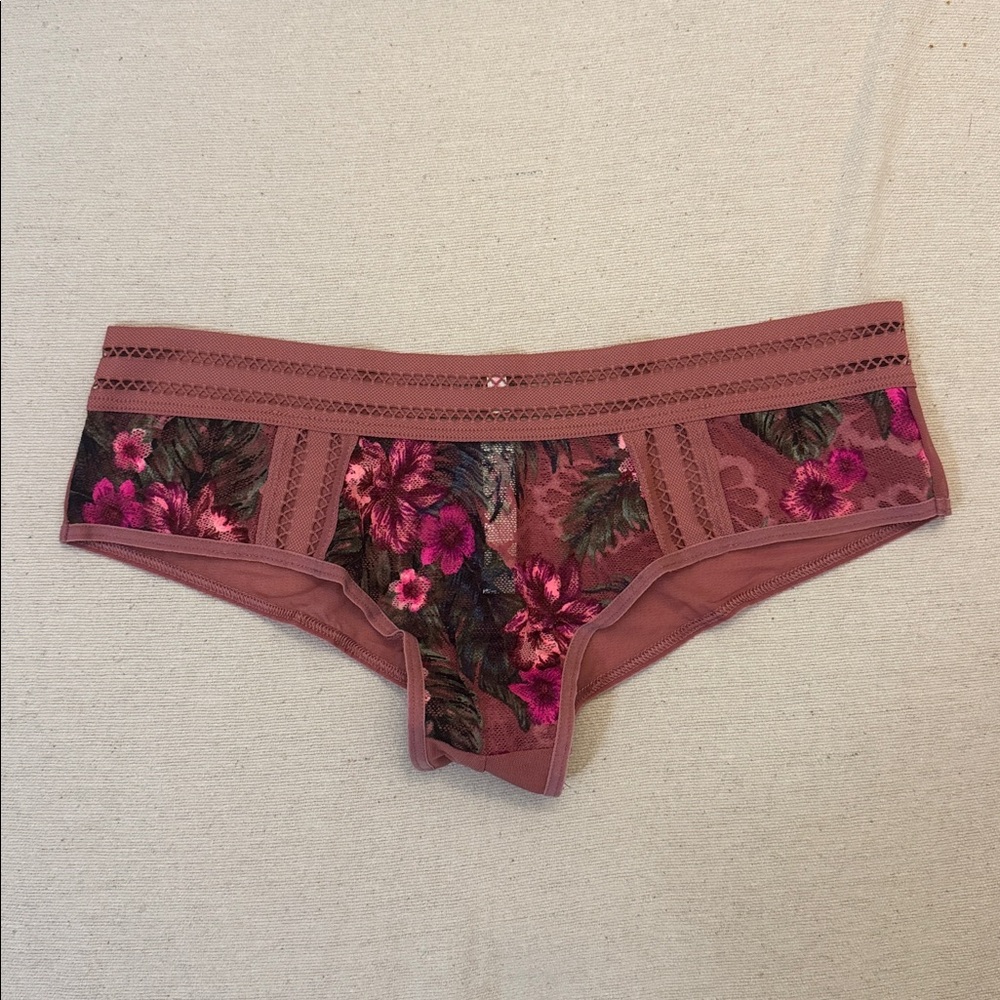 PINK Victoria’s Secret Floral Lace Cheekster + Logo Boyshort Set - Picture 3 of 6